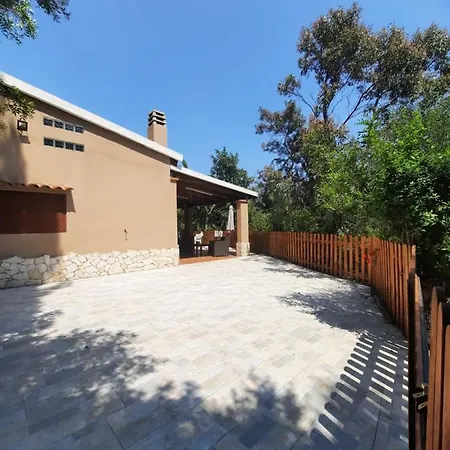 בית נופש Casetta Graziosa *